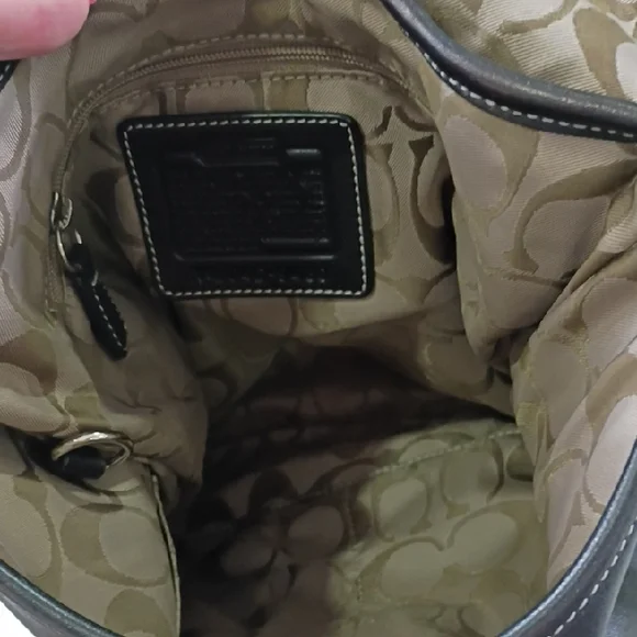 Coach Vintage (2004) *Soho* Black Leather Shoulder Bag *EUC* No Call Outs - Picture 3 of 8